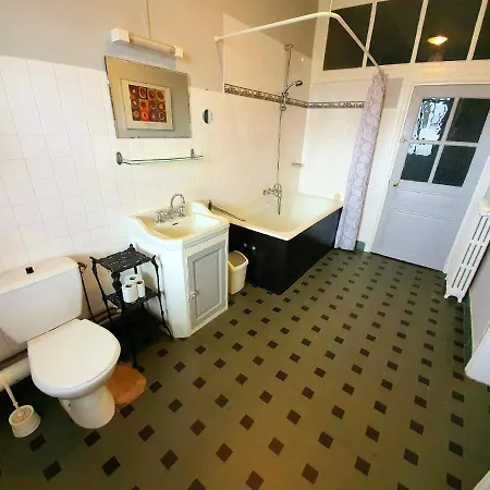 Bed & Breakfast Manoir De Messeix