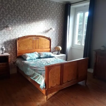 Manoir De *
